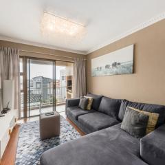 Modern City Apartment with Balcony & Braai