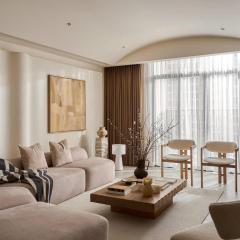 The Emerald Bamboo Hanoi-Tranquil Hideout with Rooftop Pool & Elevator-Near Old Quarter