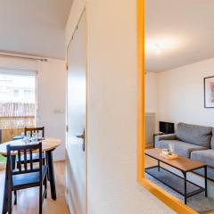 Well-equipped studio with balcony