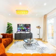 Modern 3-Bedroom Living in Vibrant Stratford, E15