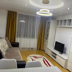 Apartment cu vedere la râu