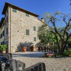 Apartment With Private Terrace In Tuscany
