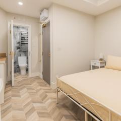 CLSED Luxury Studios Sunny Central London