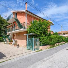 Cozy Apartment In Marina Di Sant'angelo