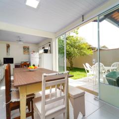 Casa ampla perto da praia AG5245