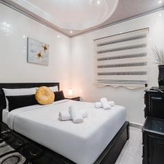 Family Apartment in Marrakech with WiFi and Parking Near City Center