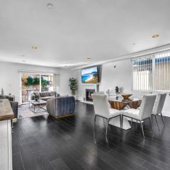 Amazing & Spacious in Heart of Santa Monica- Easy Access to ALL Tourist attractions
