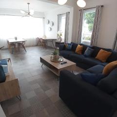 8BR House perfect for groups & families Wifi