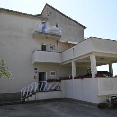 Apartments with parking space Brodarica, Sibenik - 15708