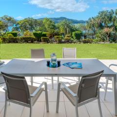 Lagoon 004 by HamoRent on Hamilton Island