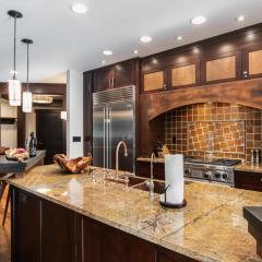 208 - Three Bedroom Flagstaff condo