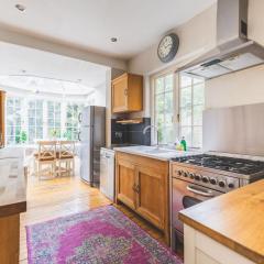 Spacious 3BR House with Large Garden & Private Parking, Near Station & Amenities