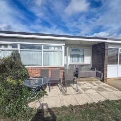 Lovely 4 Berth Chalet For Hire At California Sands In Norfolk Ref 52350Cs