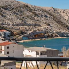 2 Bedroom Lovely Apartment In Metajna