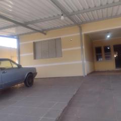 Casa na área central com 3 quartos