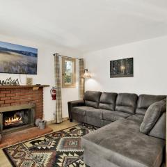 Sugar Bear Chalet - Renovated Family Retreat at Big Bear
