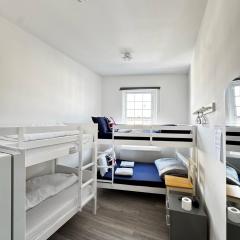 Family room in Zone 2