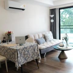 E6 Chiang Mai city center, Central Mall, beautiful swimming pool, one bedroom and one living room, can accommodate three people, cooking allowed