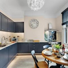 Seven Space - 1-Bedroom Patio Haven