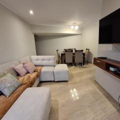 Hermoso departamento cerca a parque y estadio nacional