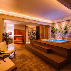 Luxury Suite with Sauna & Private Wellness