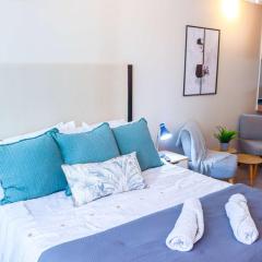 HOM I Amplio y Moderno Studio en Las Condes