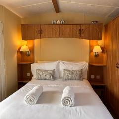 Seaside Escape 2-Bed Caravan at Seven Bays Park