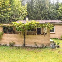 Nature Cottage with Terrace by Gudena