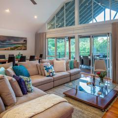Sky View - Elevated Estate with Resort-Style Pool
