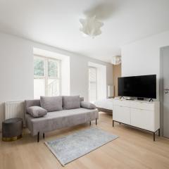 Stara Praga Deluxe Studio by BookingHost