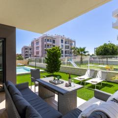 Casa Valentino - Elegant Apartment with Pool Access & Sunny Terrace