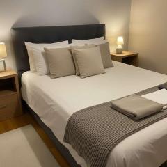 The Athenian Nest 2-Bedroom Apartment in Metaxou