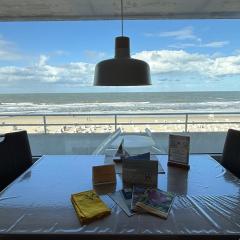 Haus Monopol "Himmel und Meer" - direkter Meerblick mit Nord-Balkon