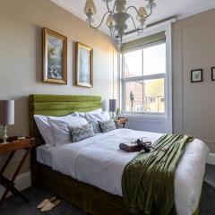 Crescent View Apartment