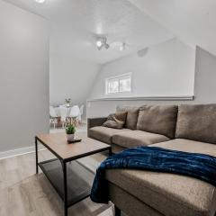 King Bed 2 TVs Fast Wifi Pet Friendly!