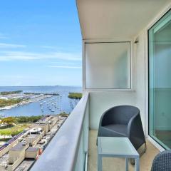 Grove Escape-Ocean Glimpse