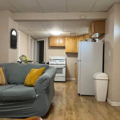 Cozy Efficiency Room WalktoUHS, near BU Guthrie