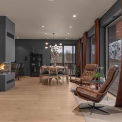 Sentral Villa med fantastisk utsikt!