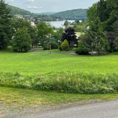 1 Mi to Wisp Resort Hot Tub Haven in McHenry!