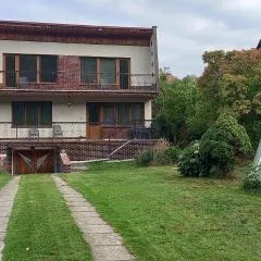 Šumperák u řeky v Želivě