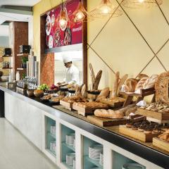 Mövenpick Hotel Jumeirah Lakes Towers Dubai