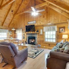 Hot Tub and Deck! Bear Hugs Cabin Near Gatlinburg