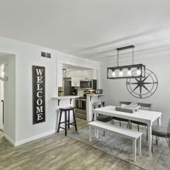 Cozy 2BR Hilton Head Townhome w Pool Access