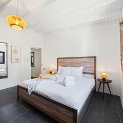 Stylish Aruba Getaway, Close To Beach, Cozy For 2