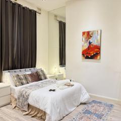 Studio Sleeps 4 with South-facing View