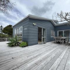 Hosts on the Coast Sea Breeze Retreat