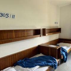 NUMBR25 - self service & low budget Hotel