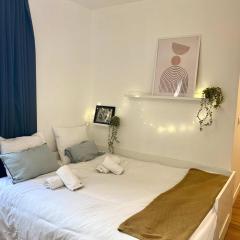 New 422 Suite Louis - Cosy Apartment Paris Center