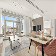 FIRST CLASS 2BR Modern Comfort in the City