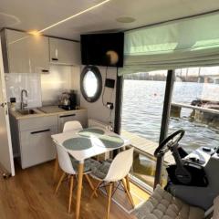 Azuria-Houseboat - Apartament na wodzie